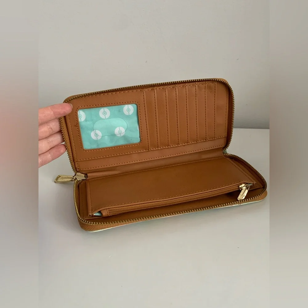 Pokémon Loungefly wallet - Picture 5 of 10